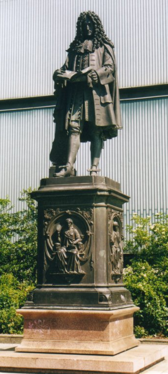 Statua di Gottfried Wilhelm Leibniz a Lipsia